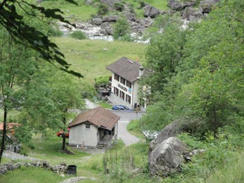 Val Bavona - Grotto di Baloi